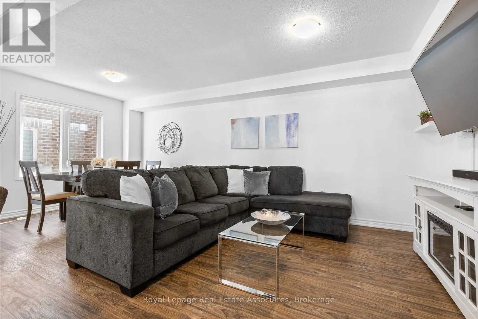 1266 HOP PLACE