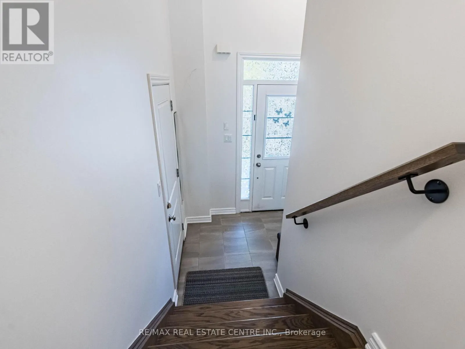 1157 RESTIVO LANE