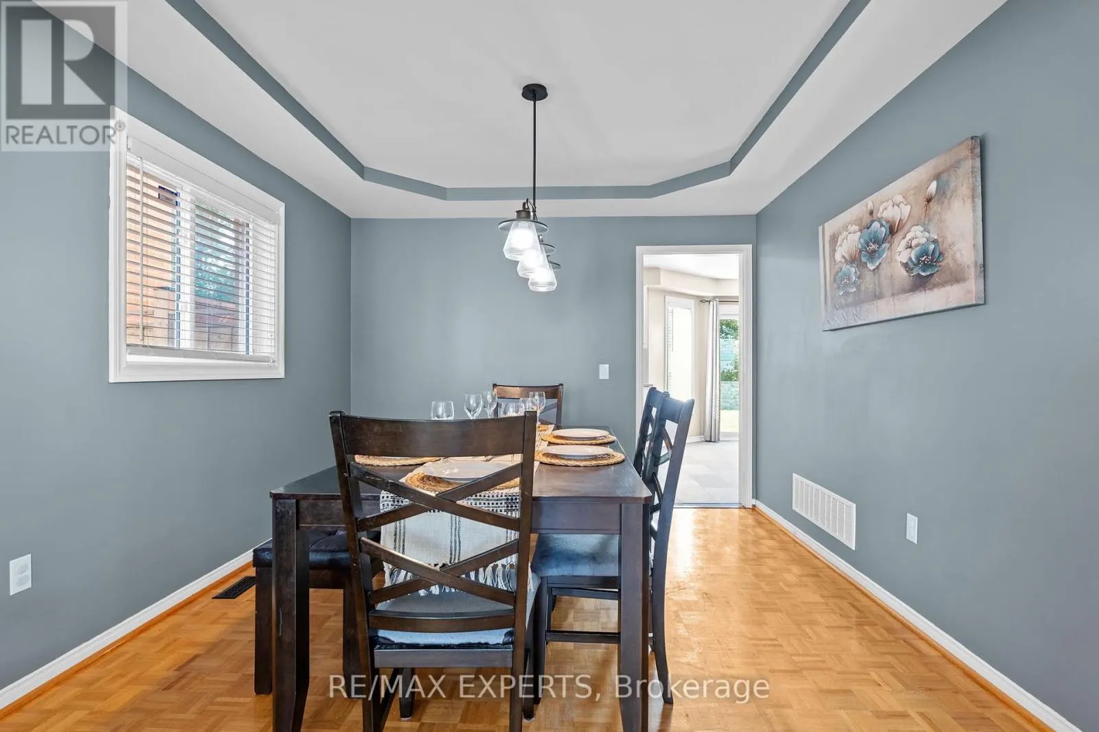 8 STRAWBERRY HILL COURT