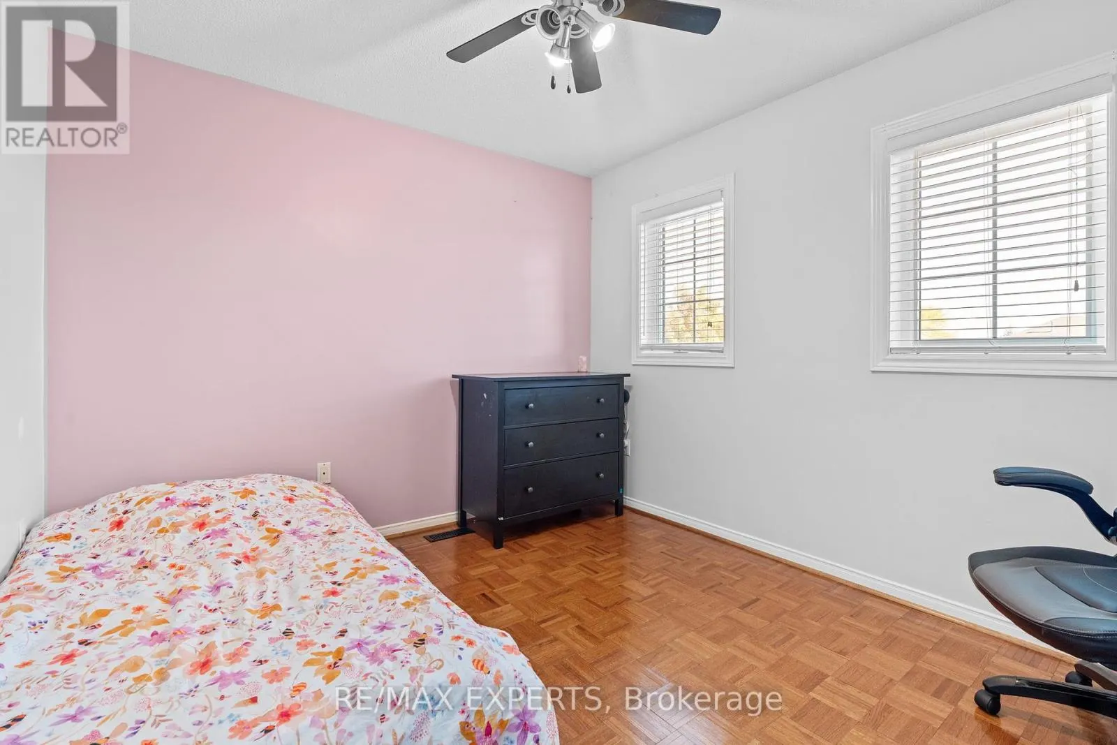 8 STRAWBERRY HILL COURT