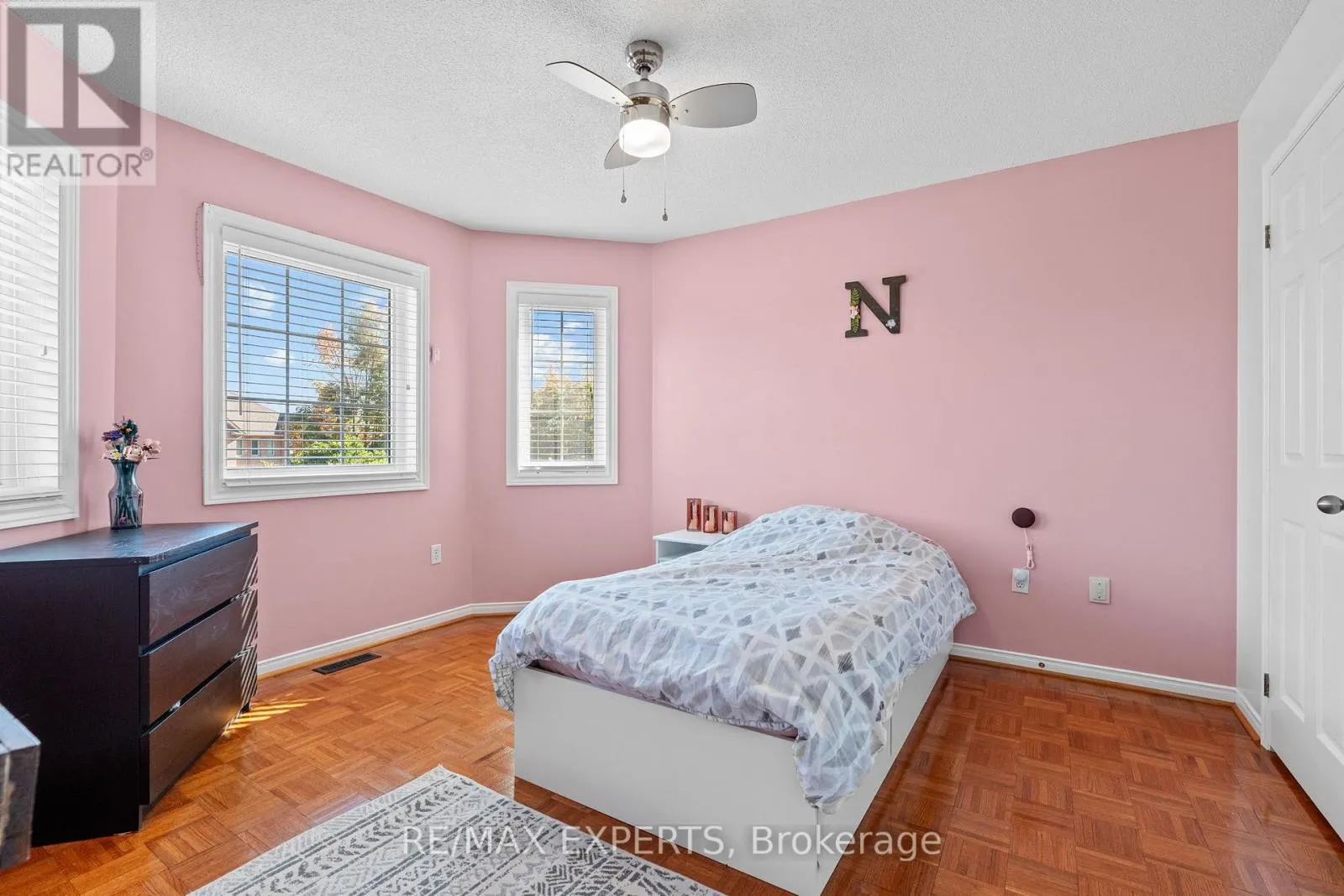 8 STRAWBERRY HILL COURT