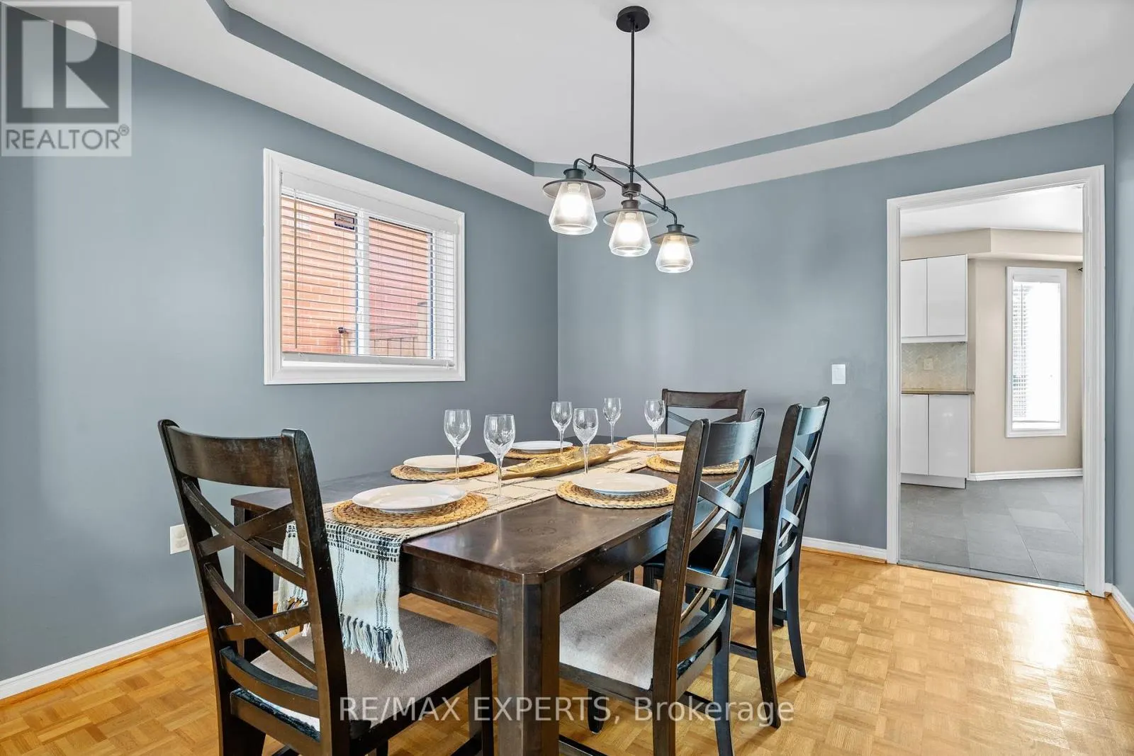 8 STRAWBERRY HILL COURT