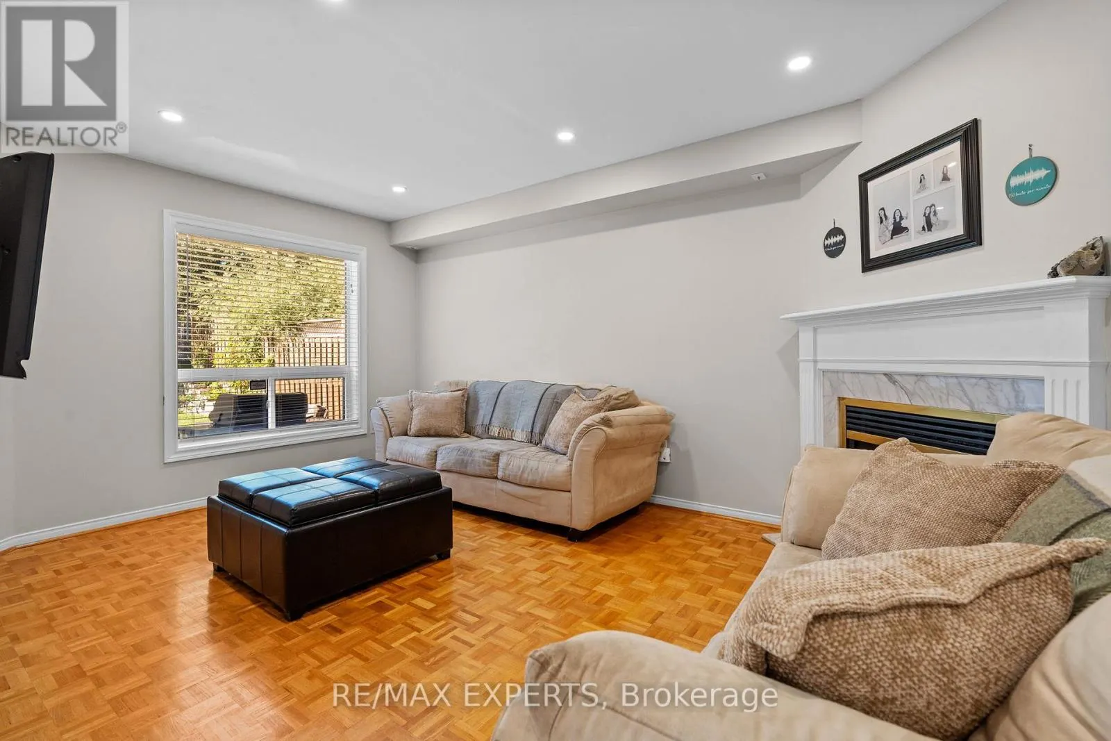 8 STRAWBERRY HILL COURT