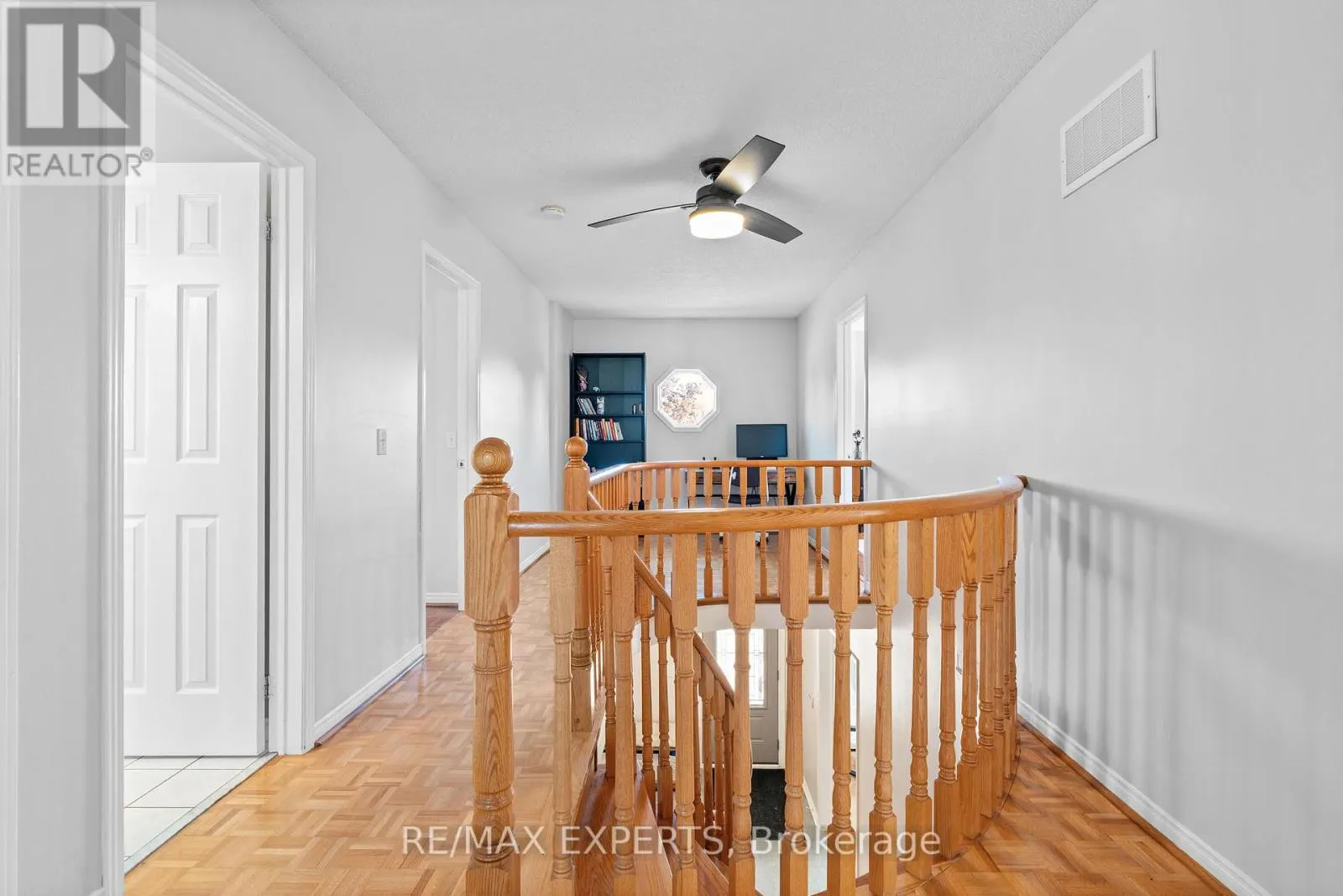 8 STRAWBERRY HILL COURT
