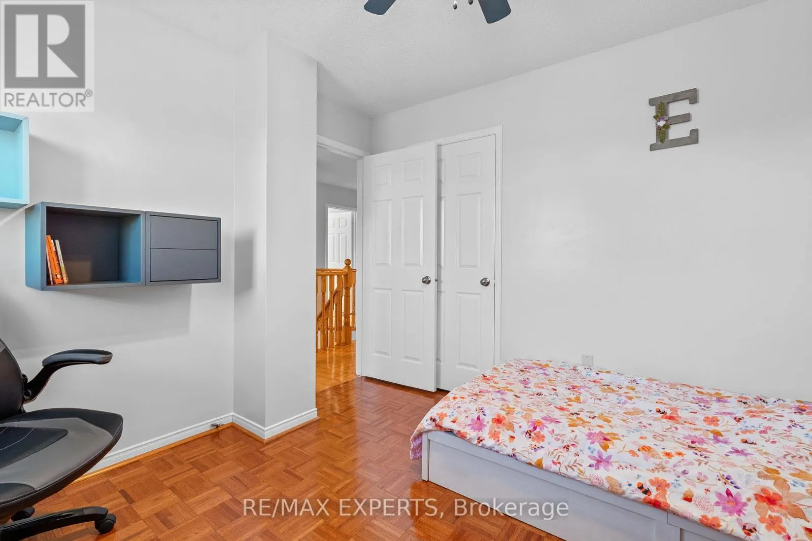 8 STRAWBERRY HILL COURT