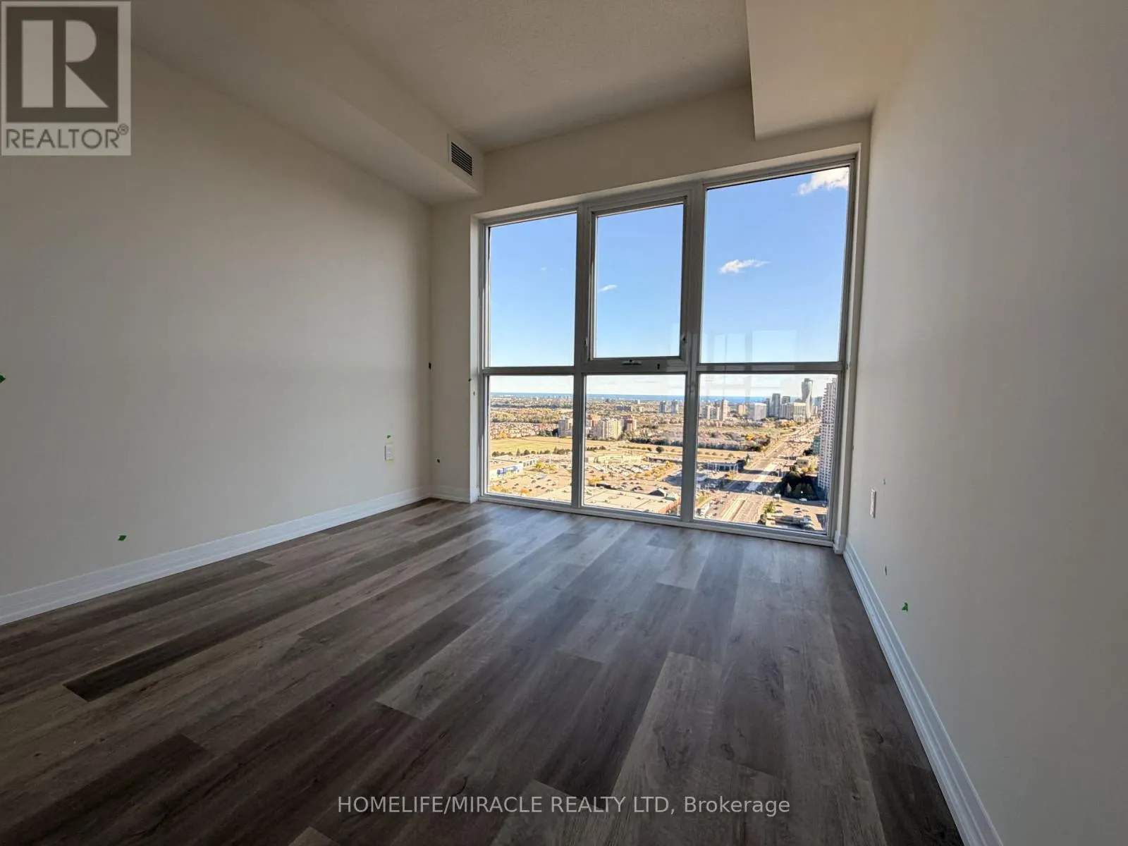 2703 - 15 WATERGARDEN DRIVE