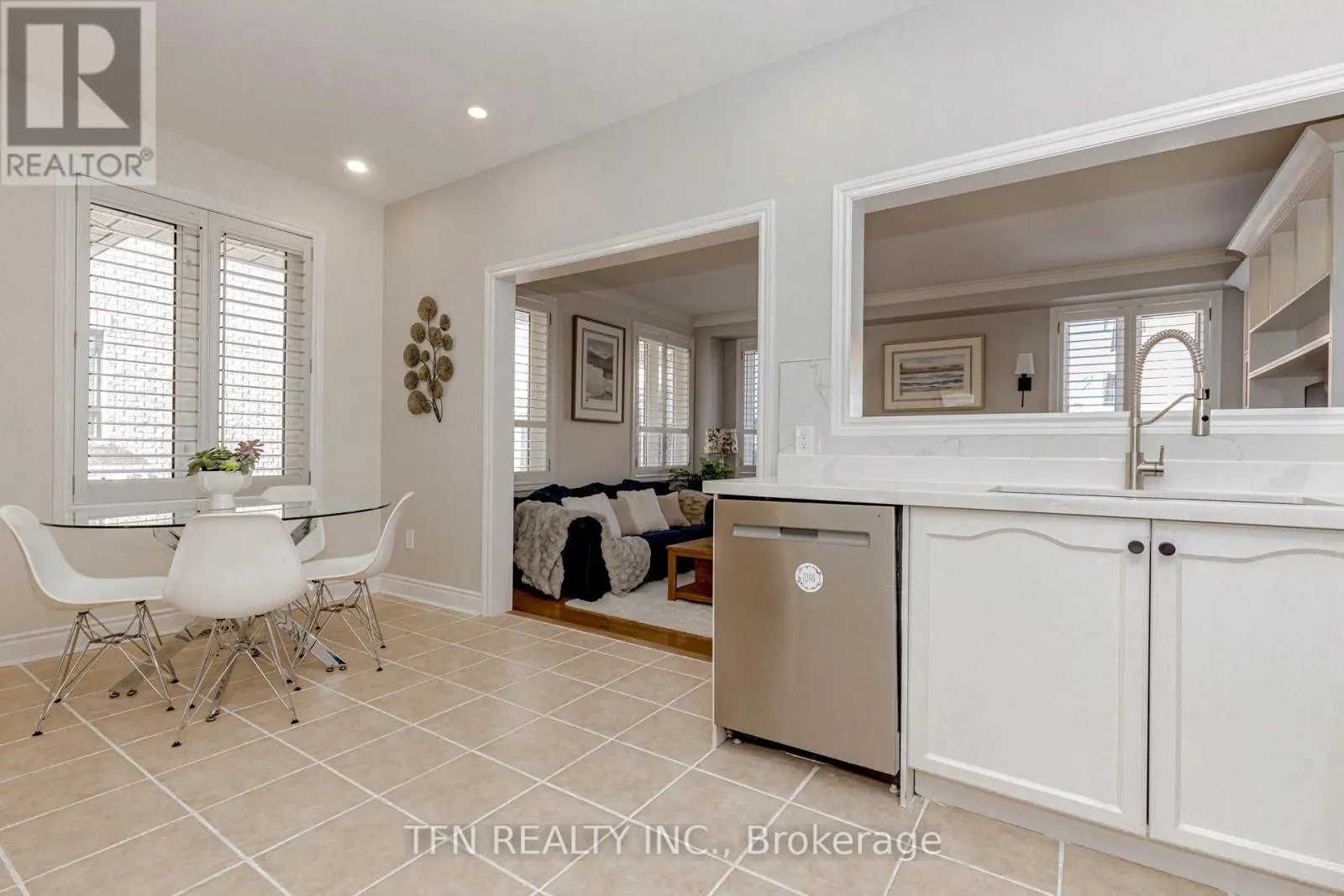 7108 GABLEHURST CRESCENT