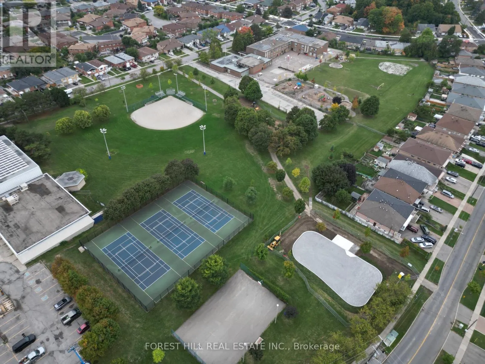 816 - 80 GRANDRAVINE DRIVE