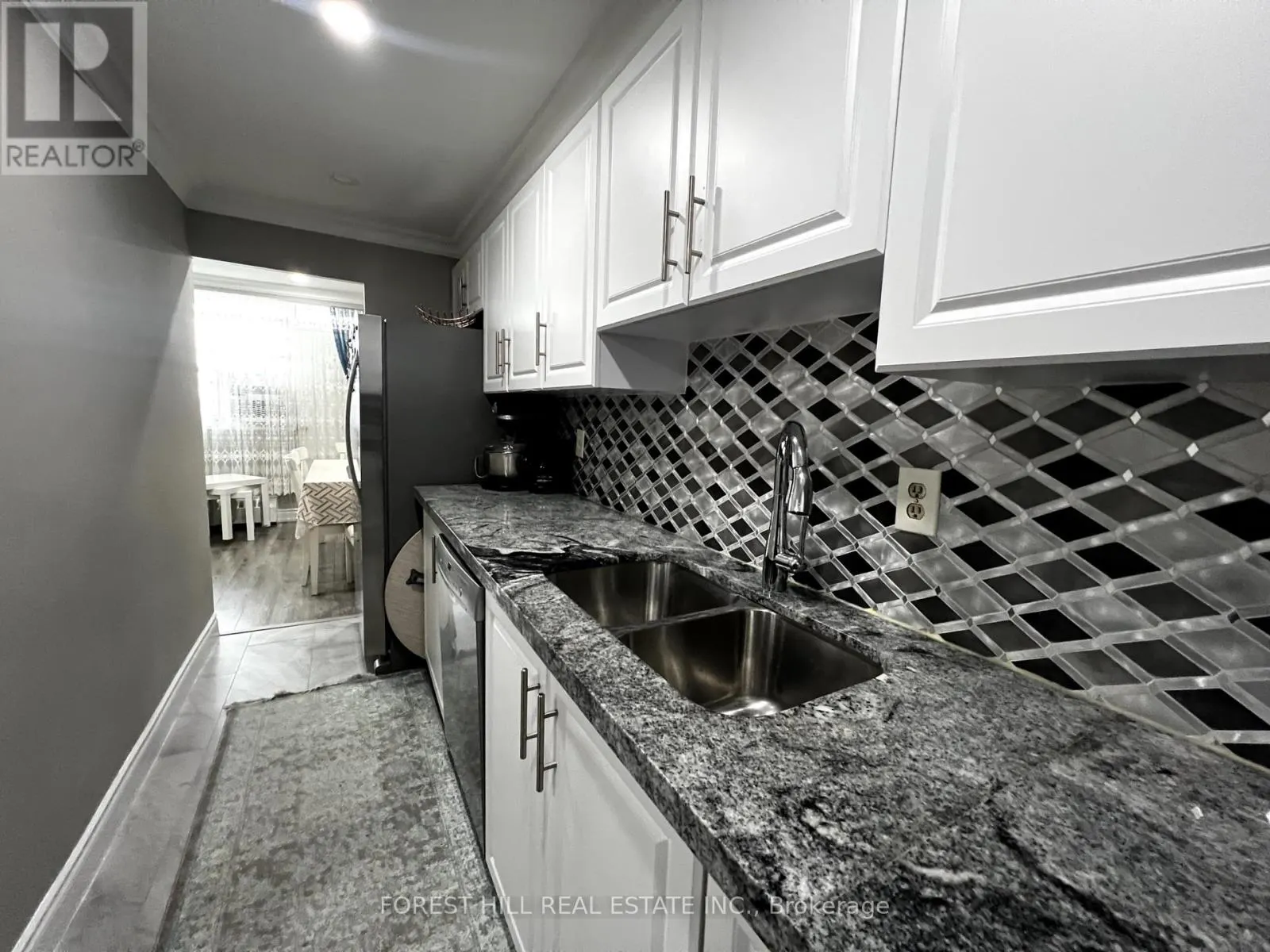 816 - 80 GRANDRAVINE DRIVE