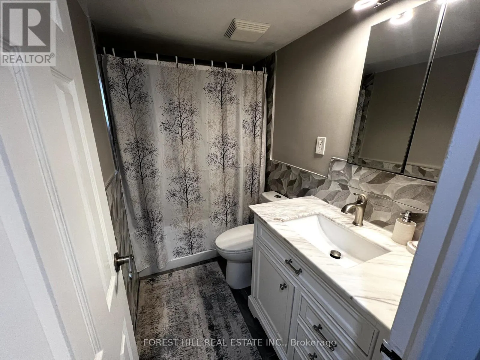 816 - 80 GRANDRAVINE DRIVE
