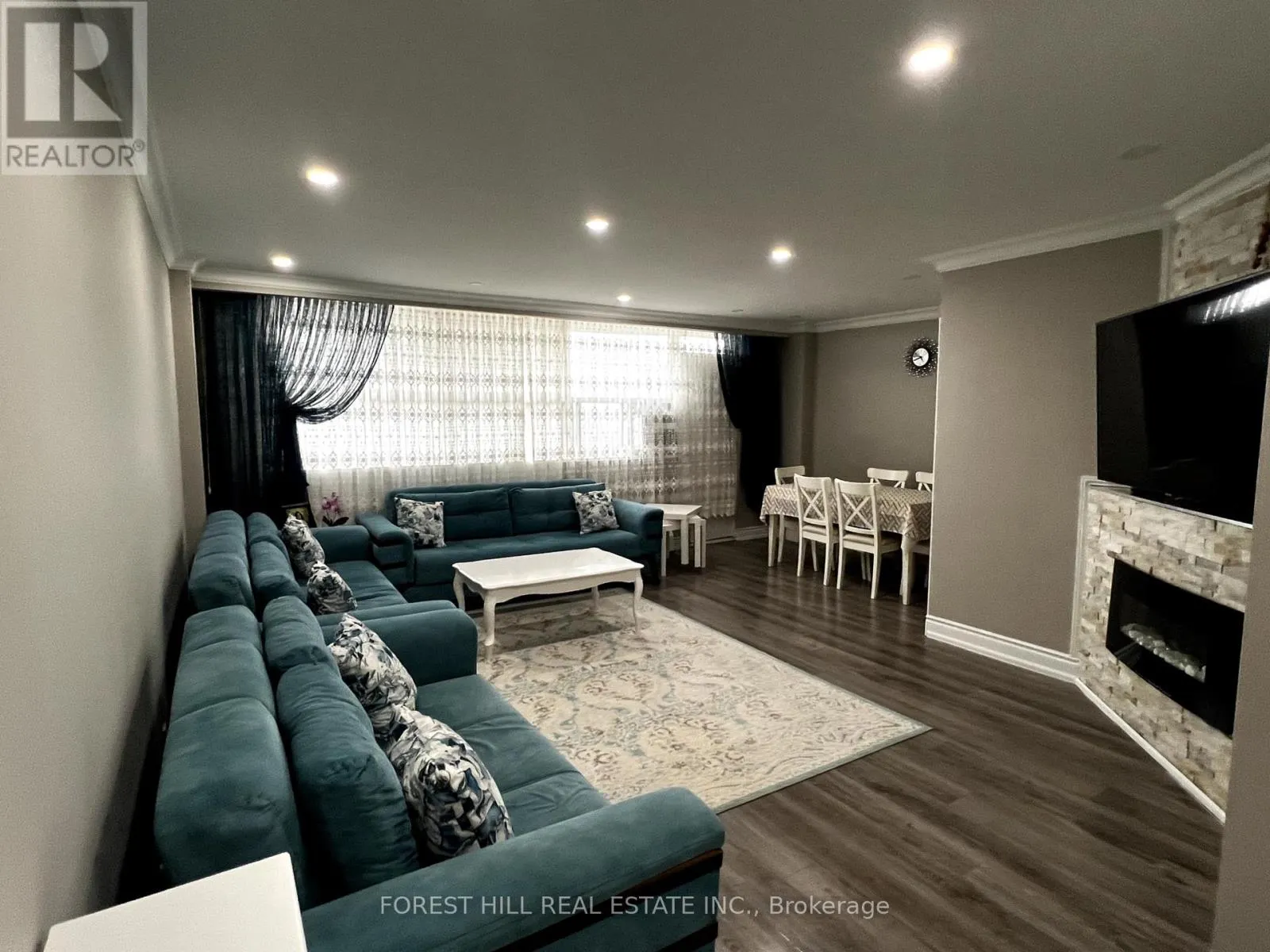 816 - 80 GRANDRAVINE DRIVE