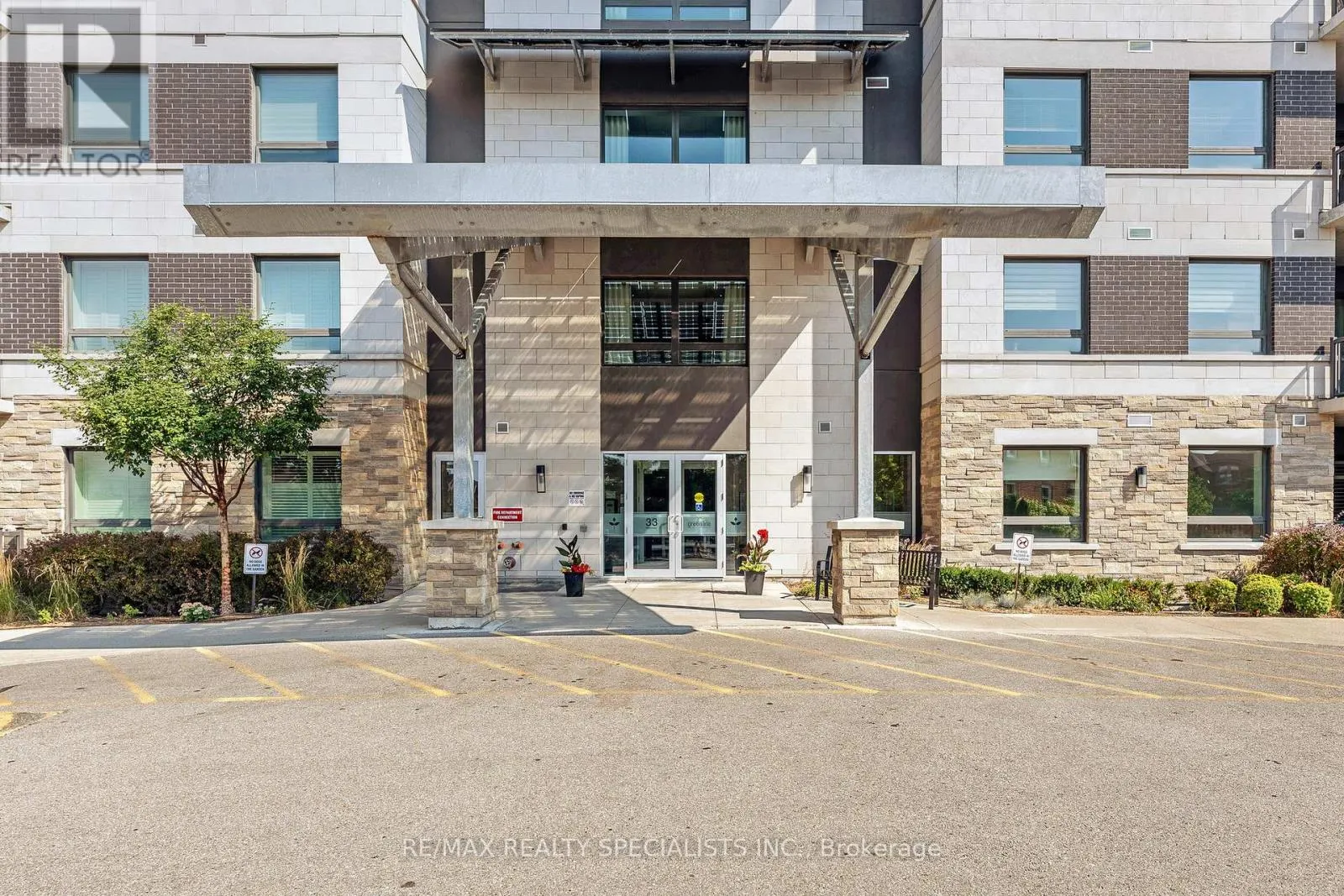 609 - 33 WHITMER STREET