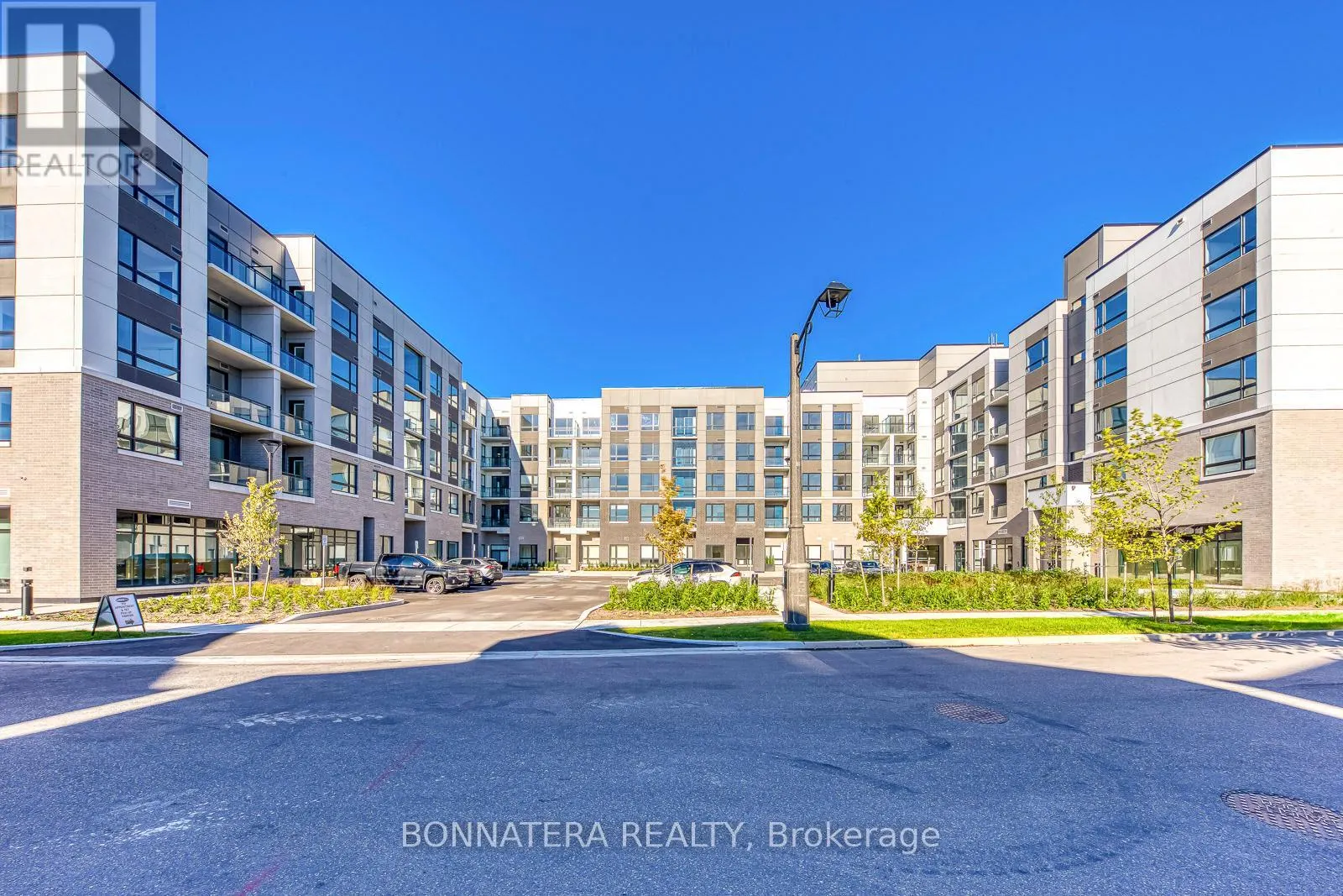106 - 3250 CARDING MILL TRAIL