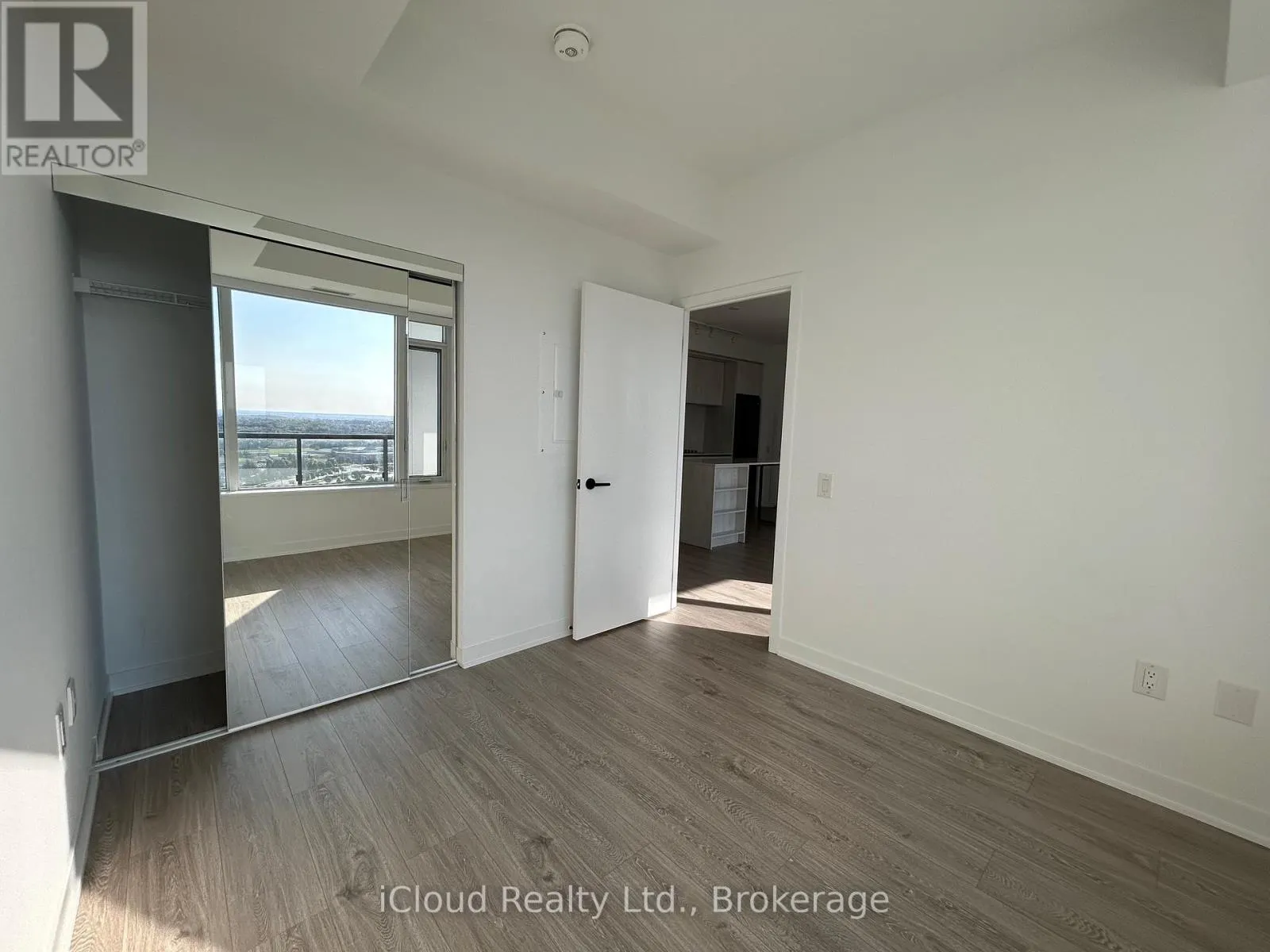 1908 - 2495 EGLINTON AVENUE W