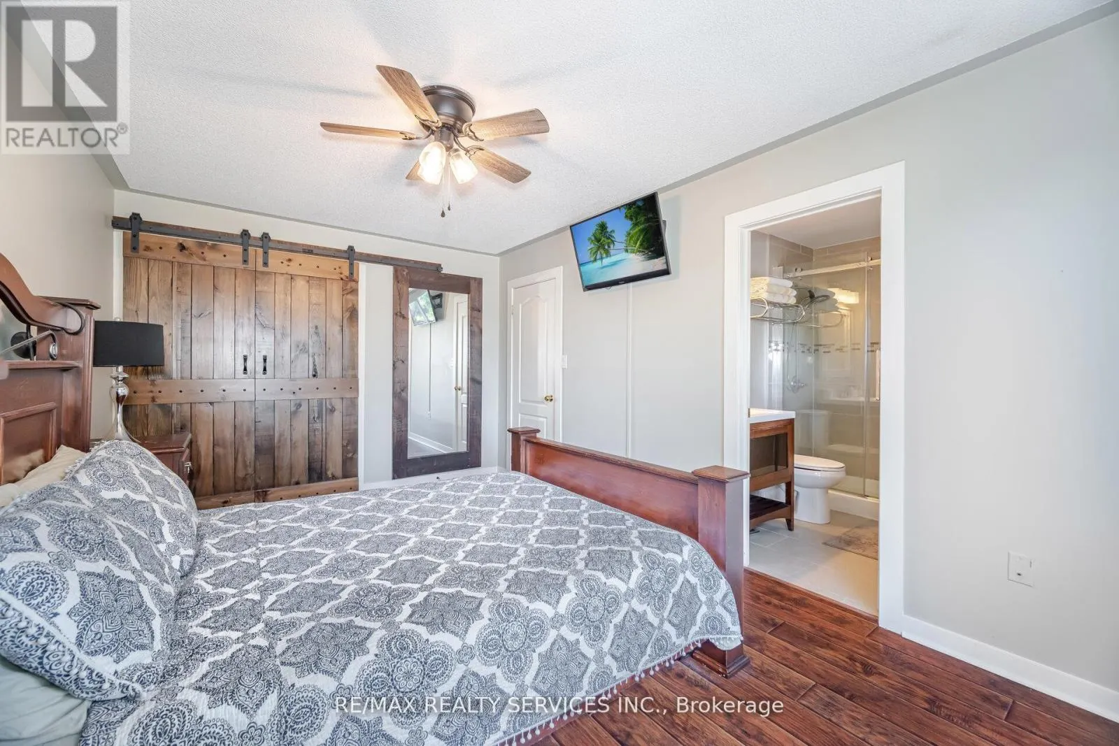 10 DEER CREEK PLACE