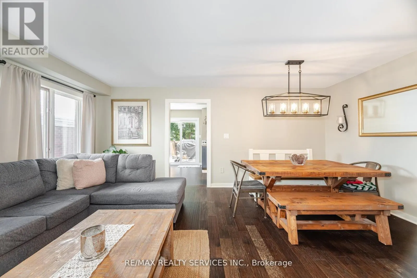 10 DEER CREEK PLACE