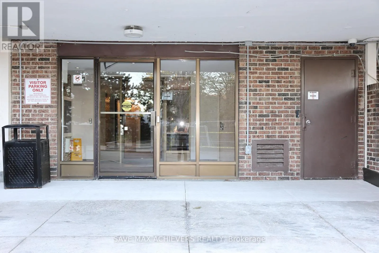 1206 - 3 LISA STREET