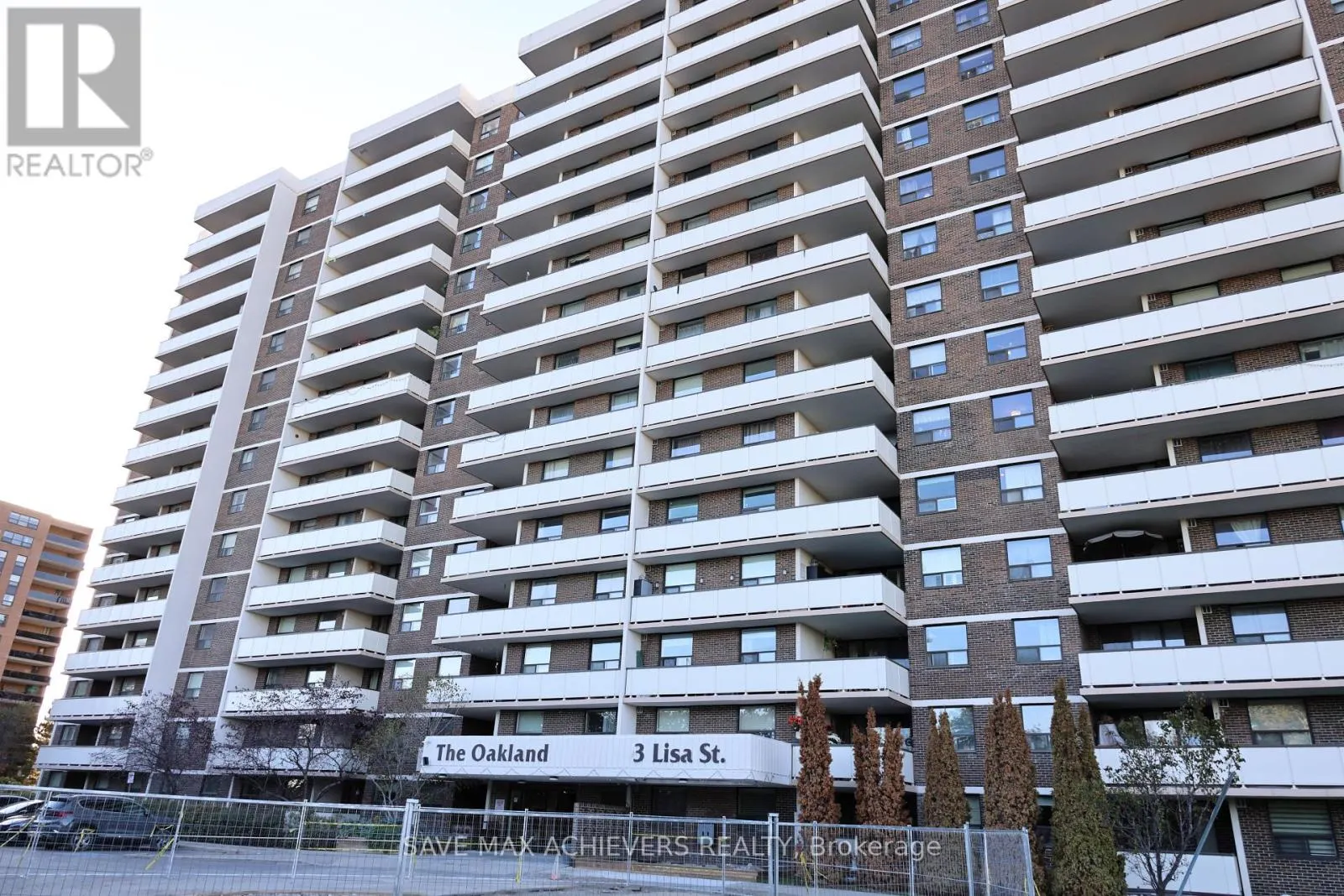 1206 - 3 LISA STREET