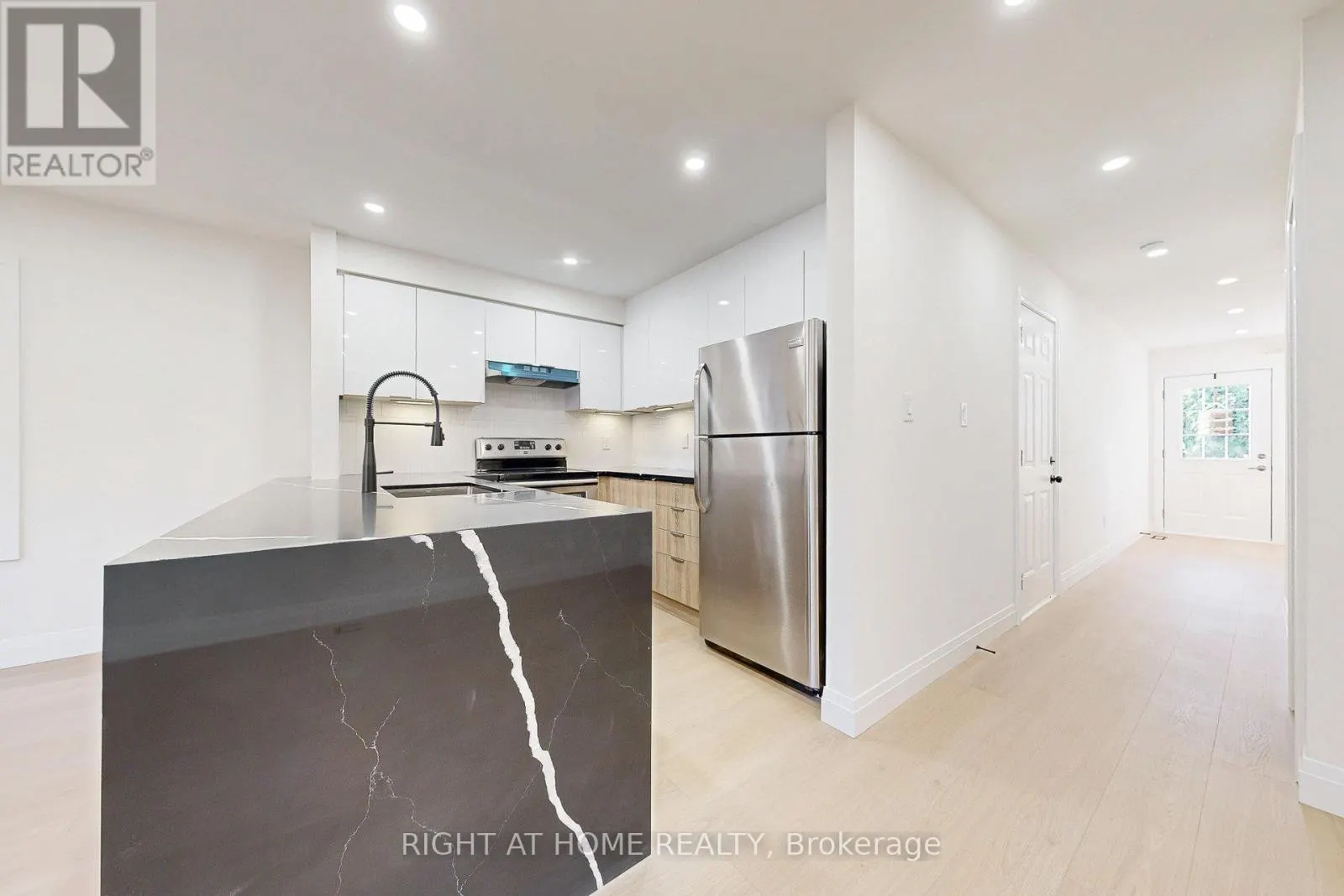 4324 FAIRVIEW STREET