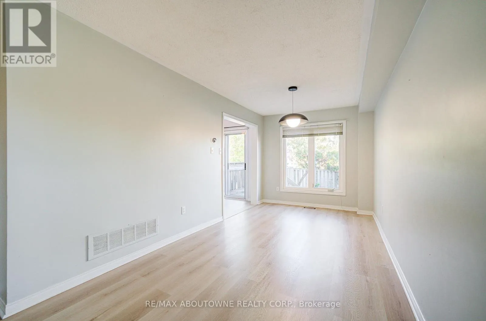 2211 DALE RIDGE DRIVE
