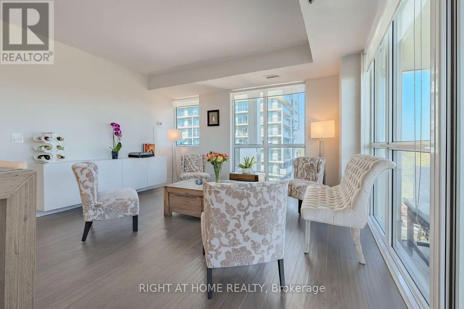1603 - 55 SPEERS ROAD