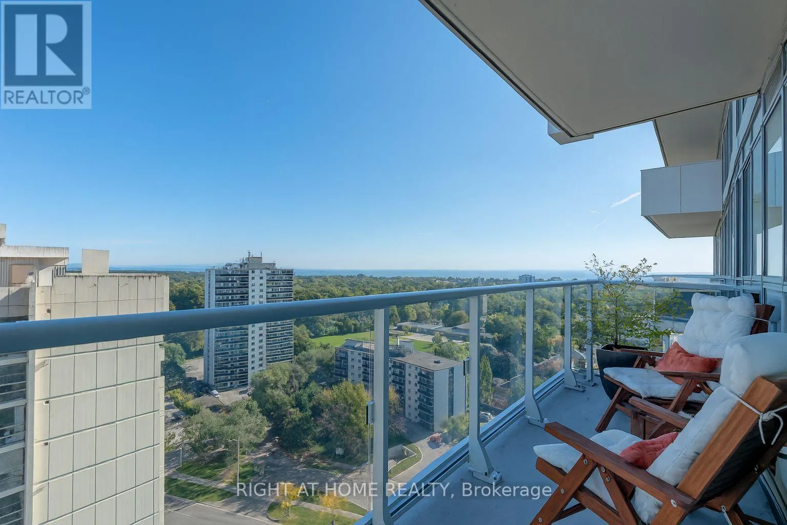 1603 - 55 SPEERS ROAD