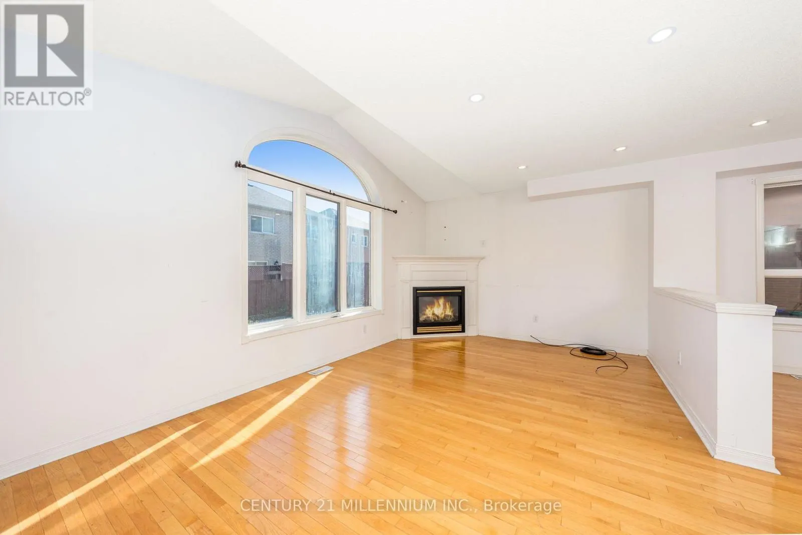 87 HEARTLEAF CRESCENT