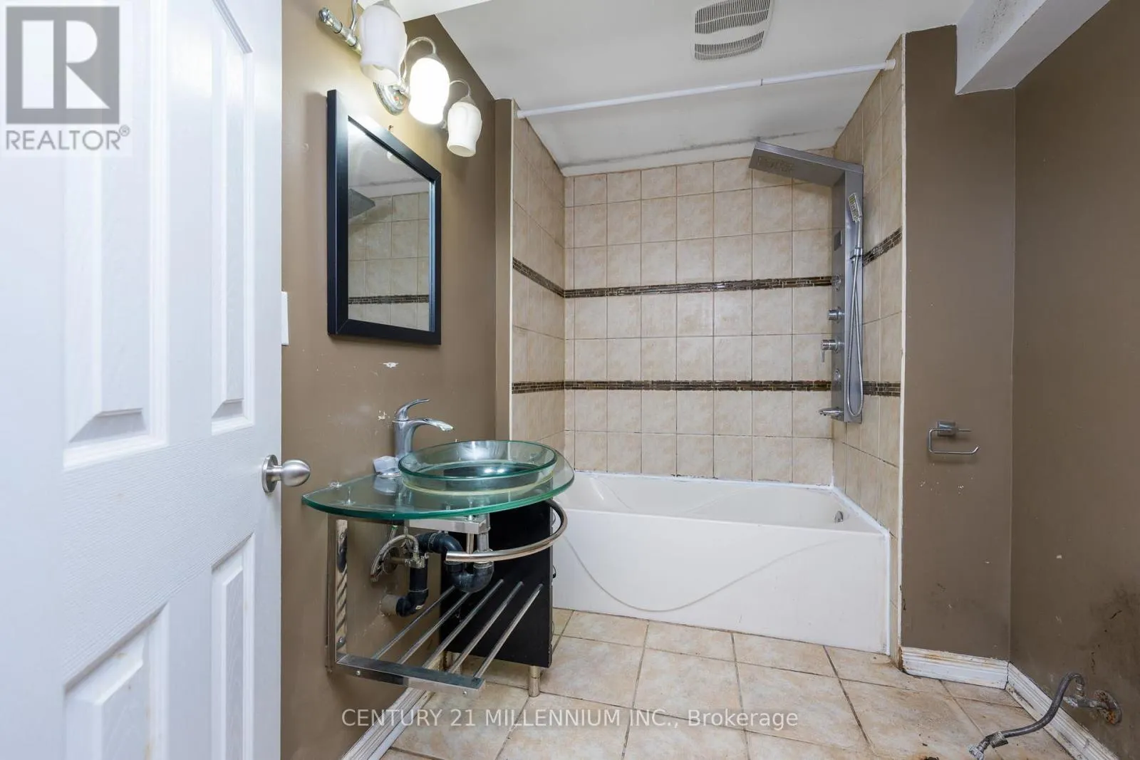 87 HEARTLEAF CRESCENT