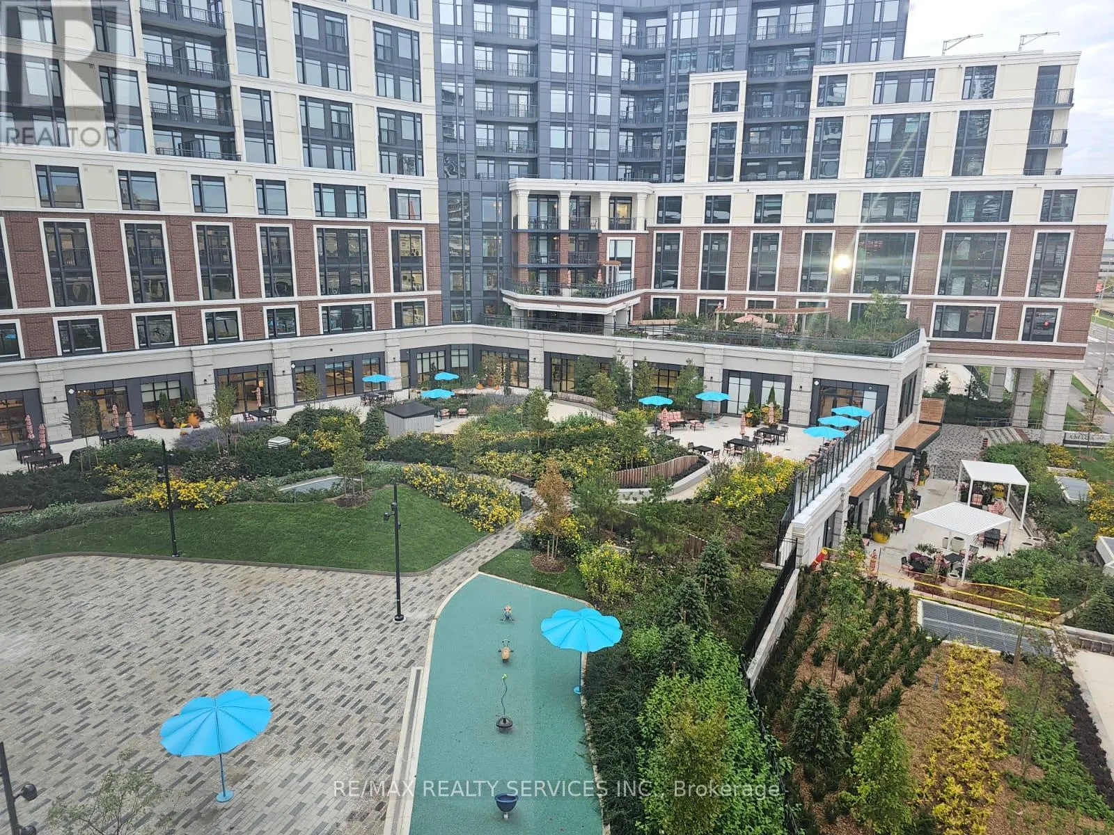 1305 - 2485 EGLINTON AVENUE W