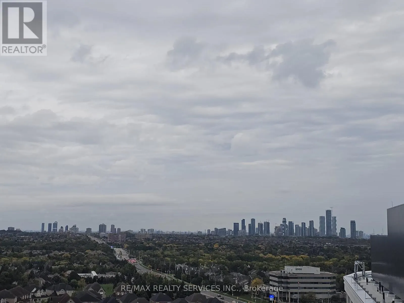 1305 - 2485 EGLINTON AVENUE W