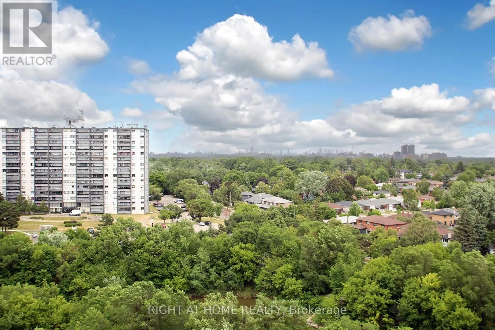 1508 - 11 WINCOTT DRIVE