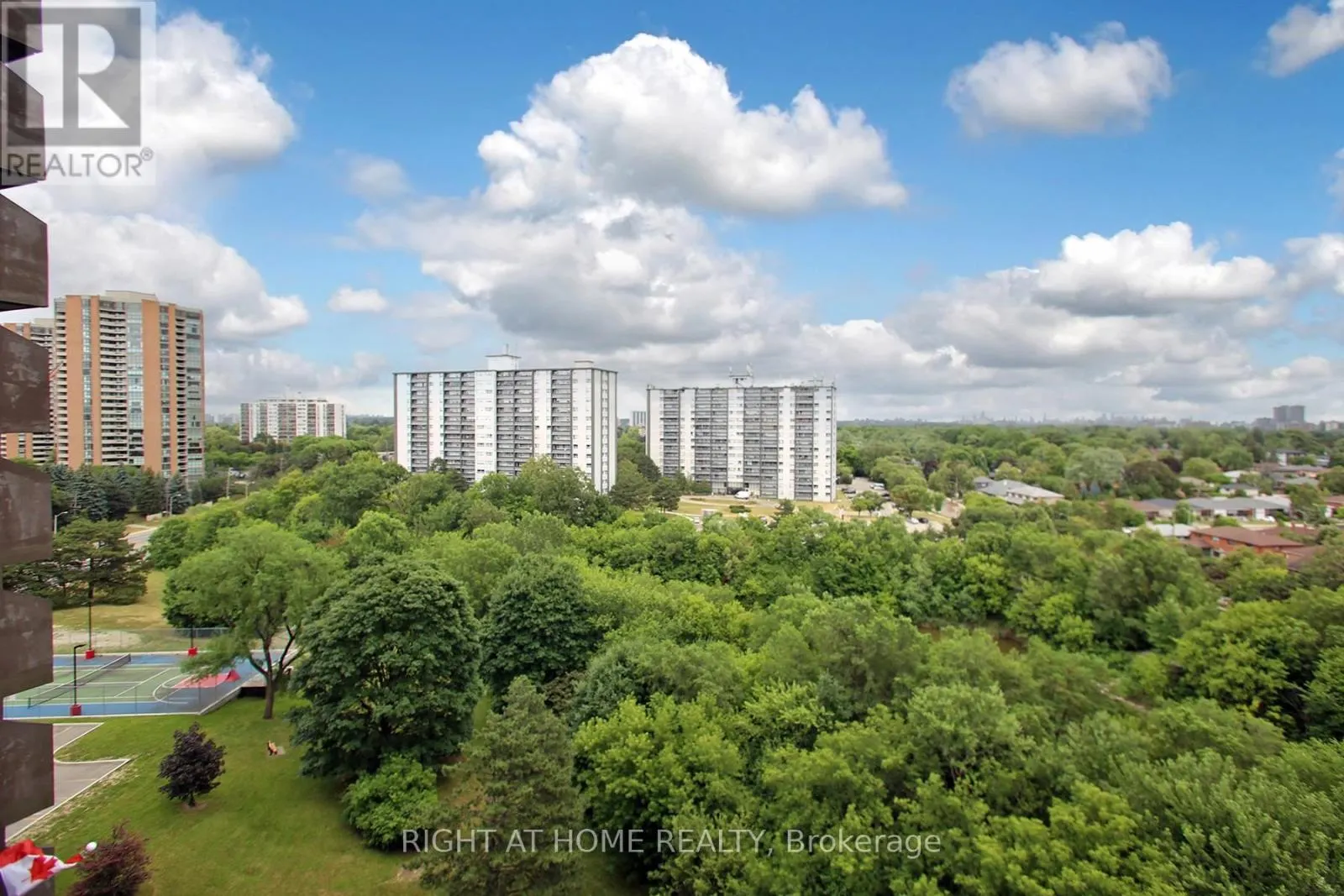 1508 - 11 WINCOTT DRIVE