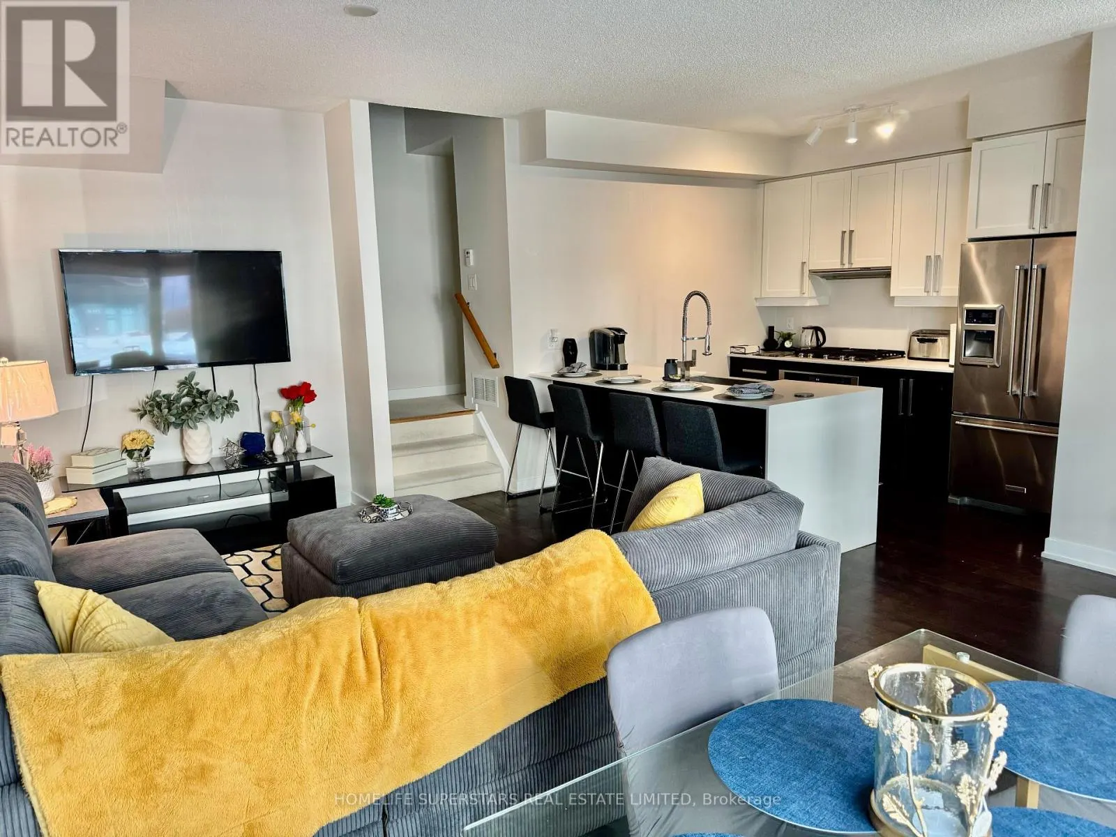 TH 3 - 4070 PARKSIDE VILLAGE DRIVE W