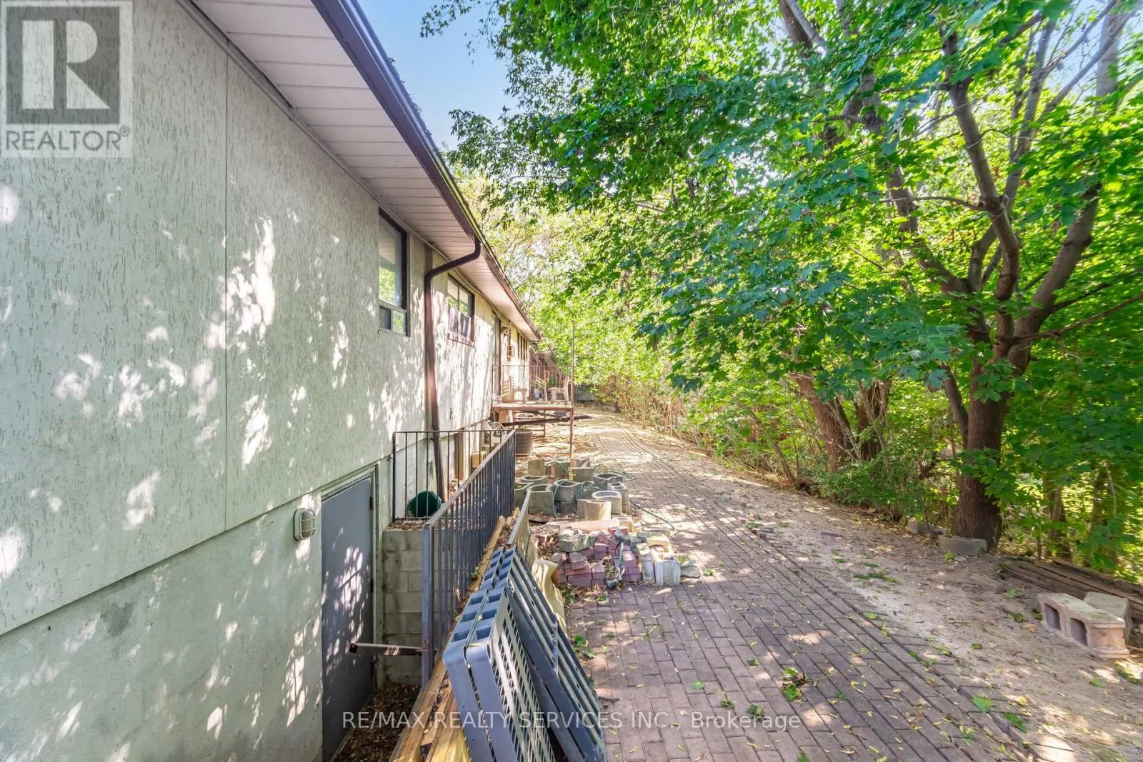 5330 CREDITVIEW ROAD