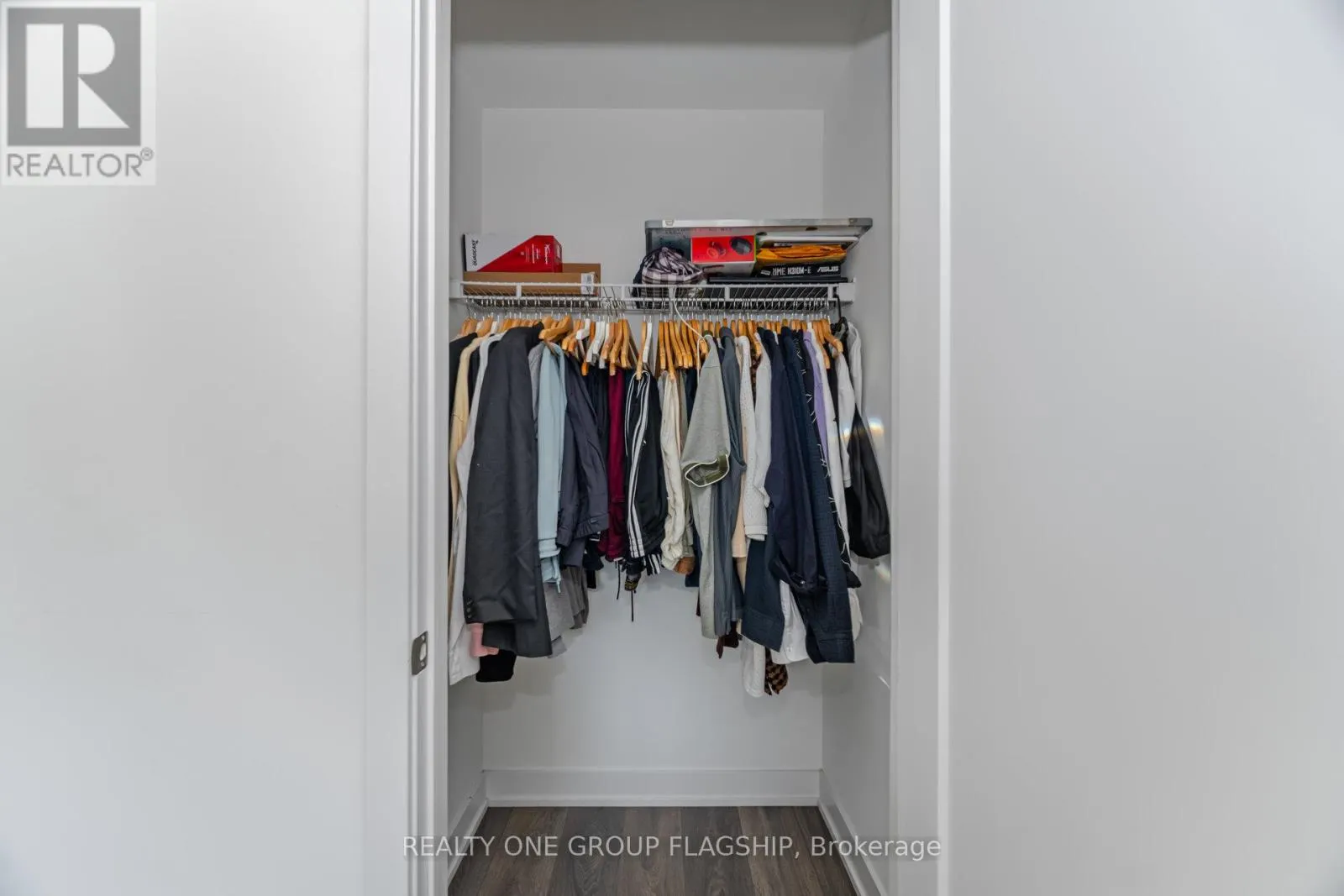 27 - 3476 WIDDICOMBE WAY W