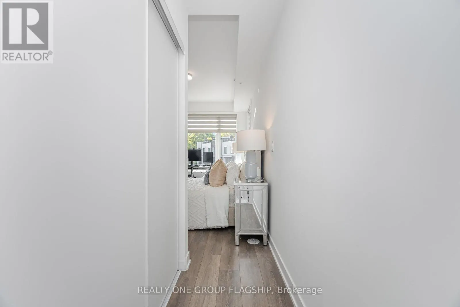 27 - 3476 WIDDICOMBE WAY W