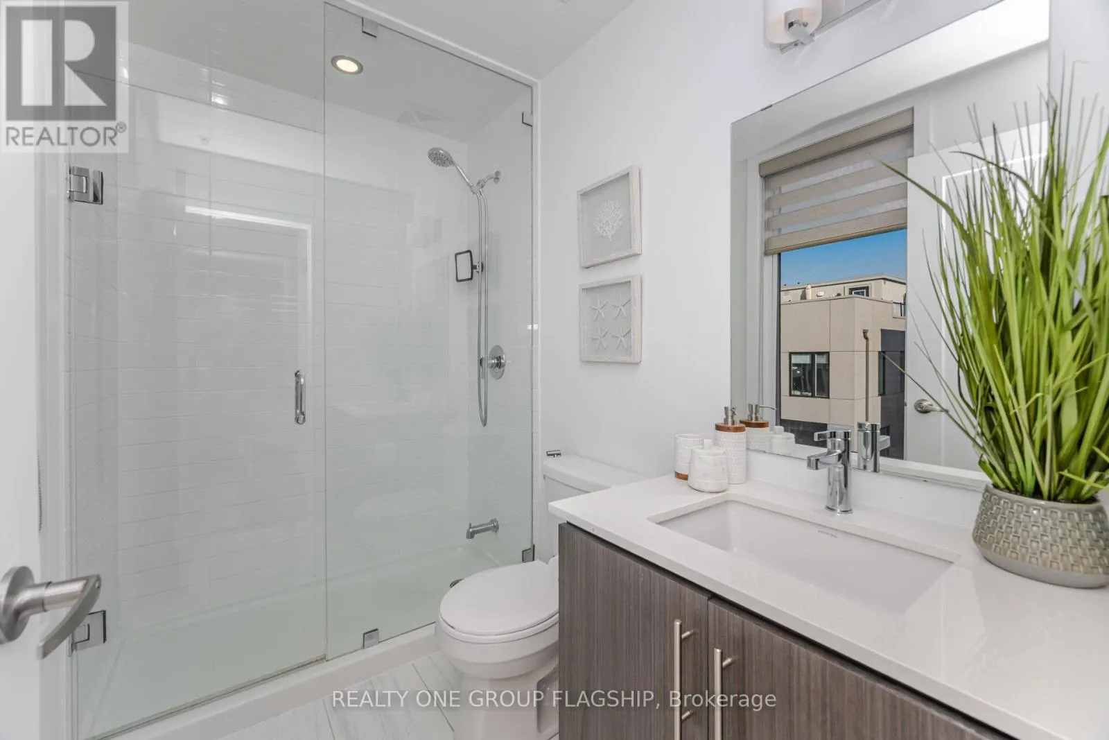 27 - 3476 WIDDICOMBE WAY W