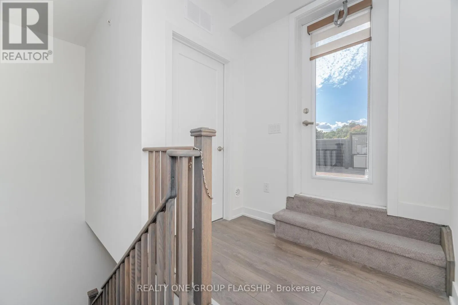 27 - 3476 WIDDICOMBE WAY W