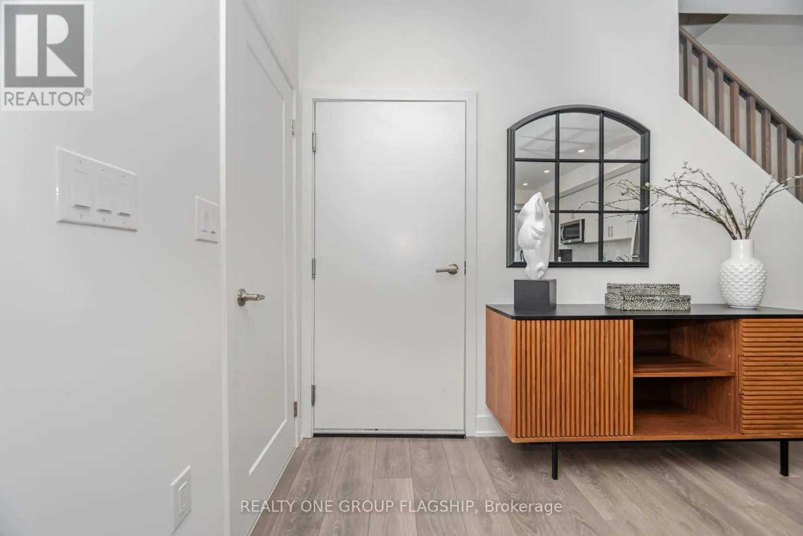 27 - 3476 WIDDICOMBE WAY W