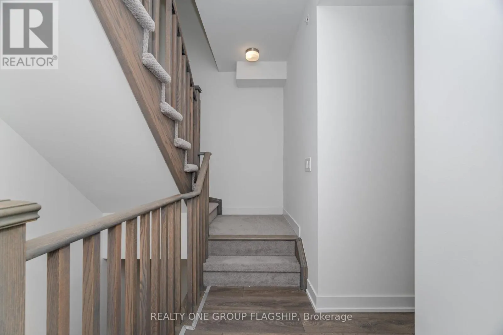 27 - 3476 WIDDICOMBE WAY W