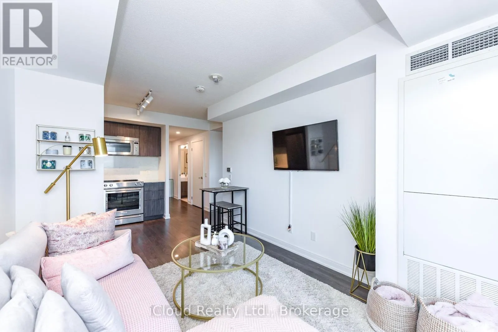 1201 - 30 SAMUEL WOOD WAY