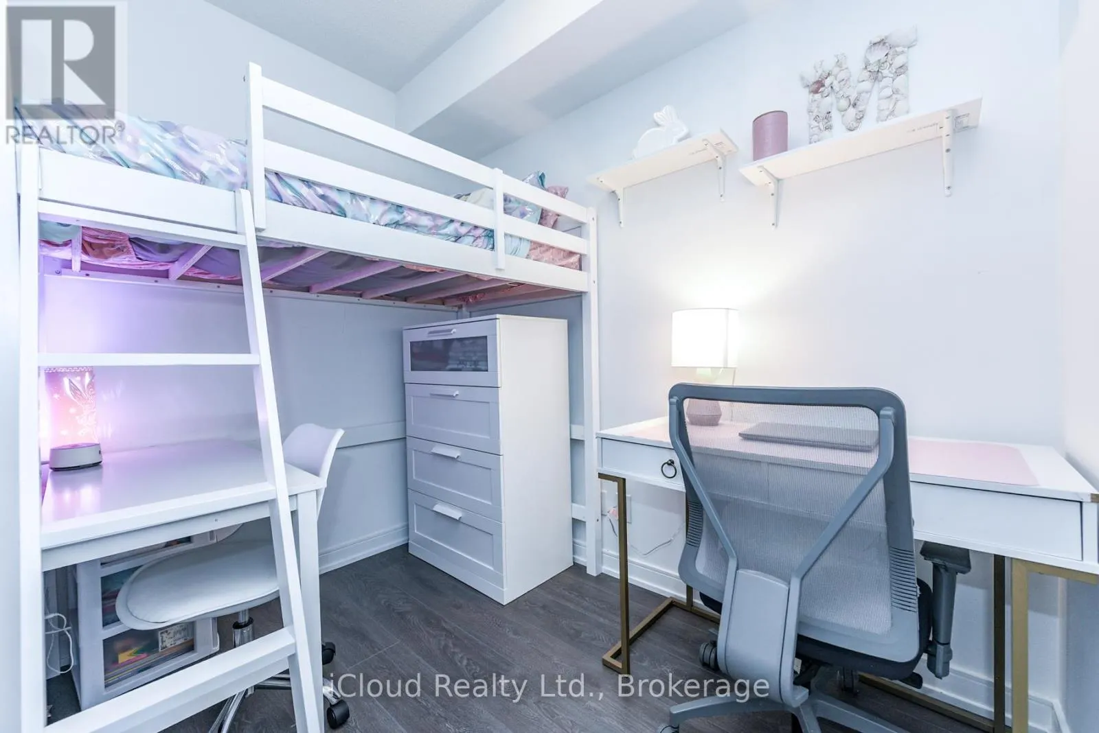 1201 - 30 SAMUEL WOOD WAY