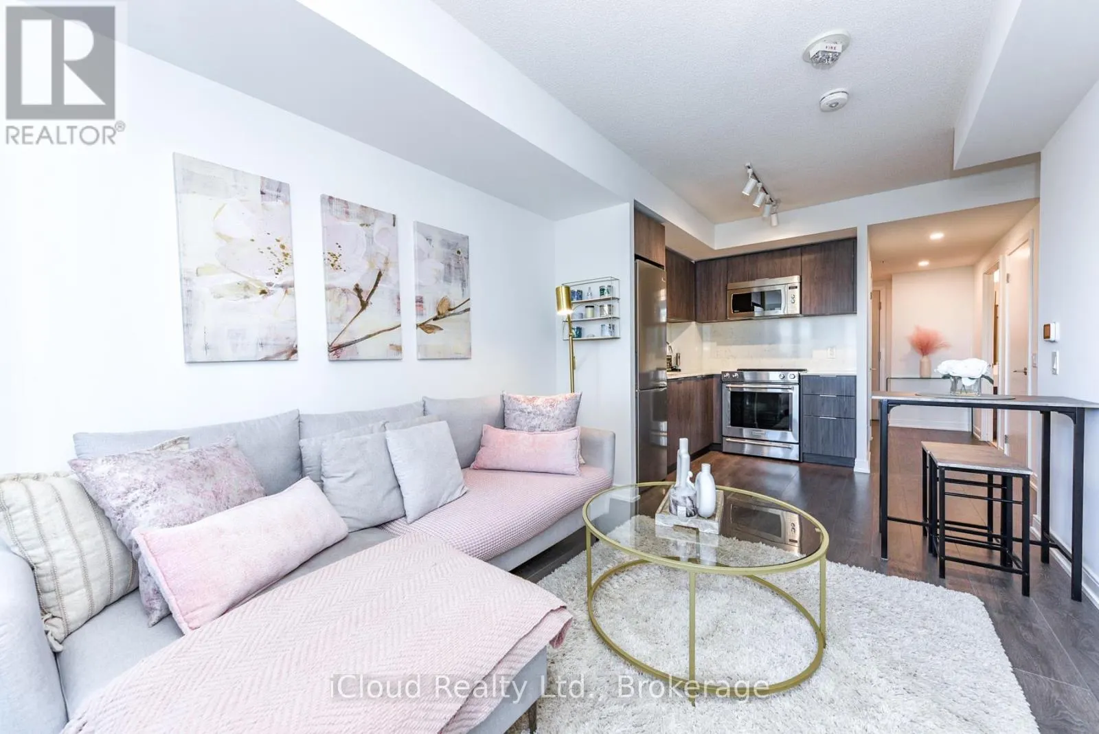1201 - 30 SAMUEL WOOD WAY