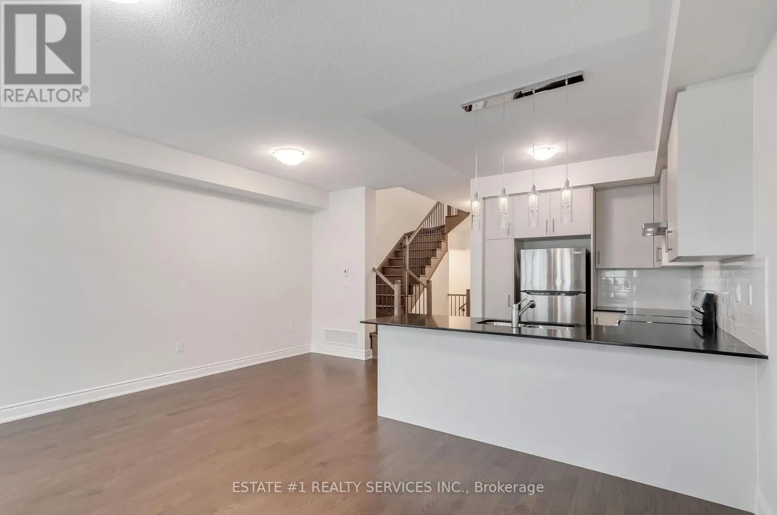 29 BERMONDSEY WAY