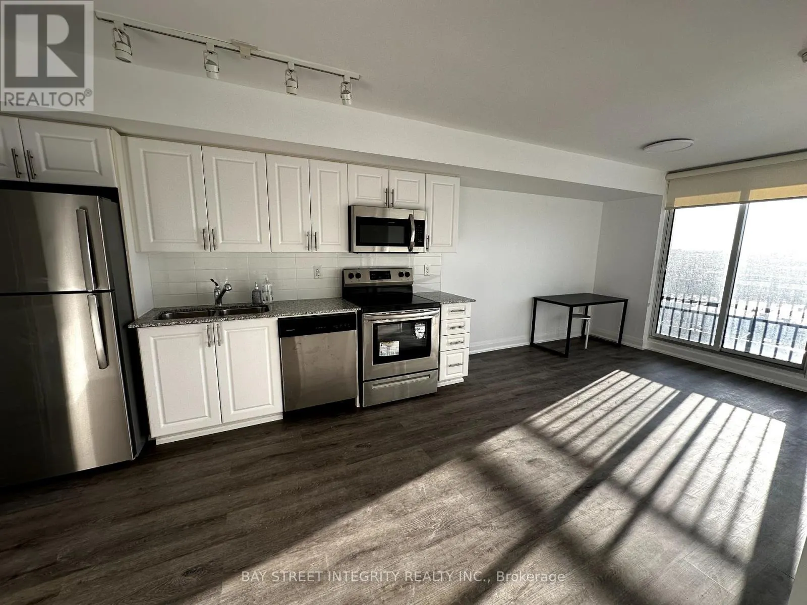 1102 - 3091 DUFFERIN STREET