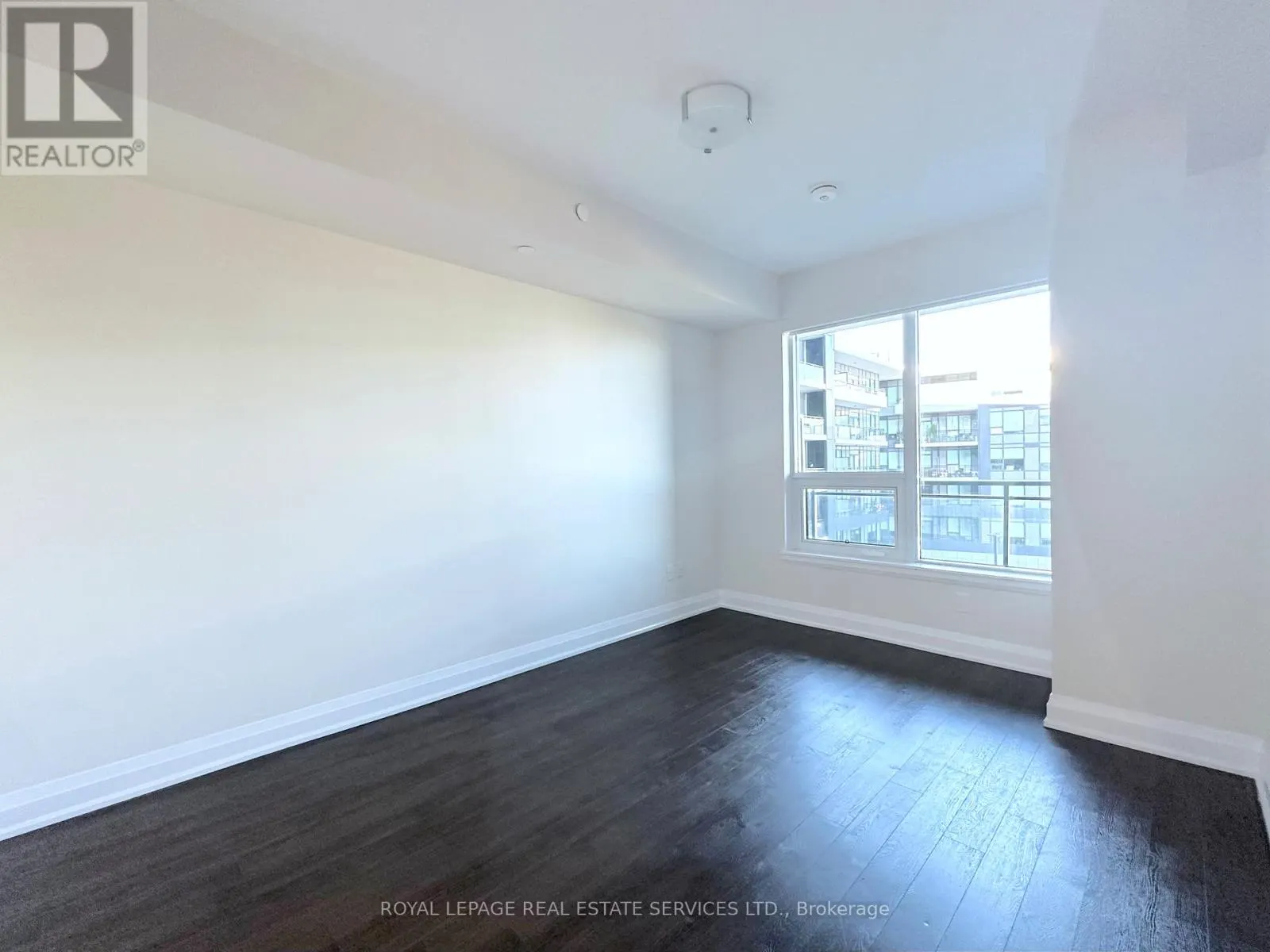 503 - 2333 TAUNTON ROAD