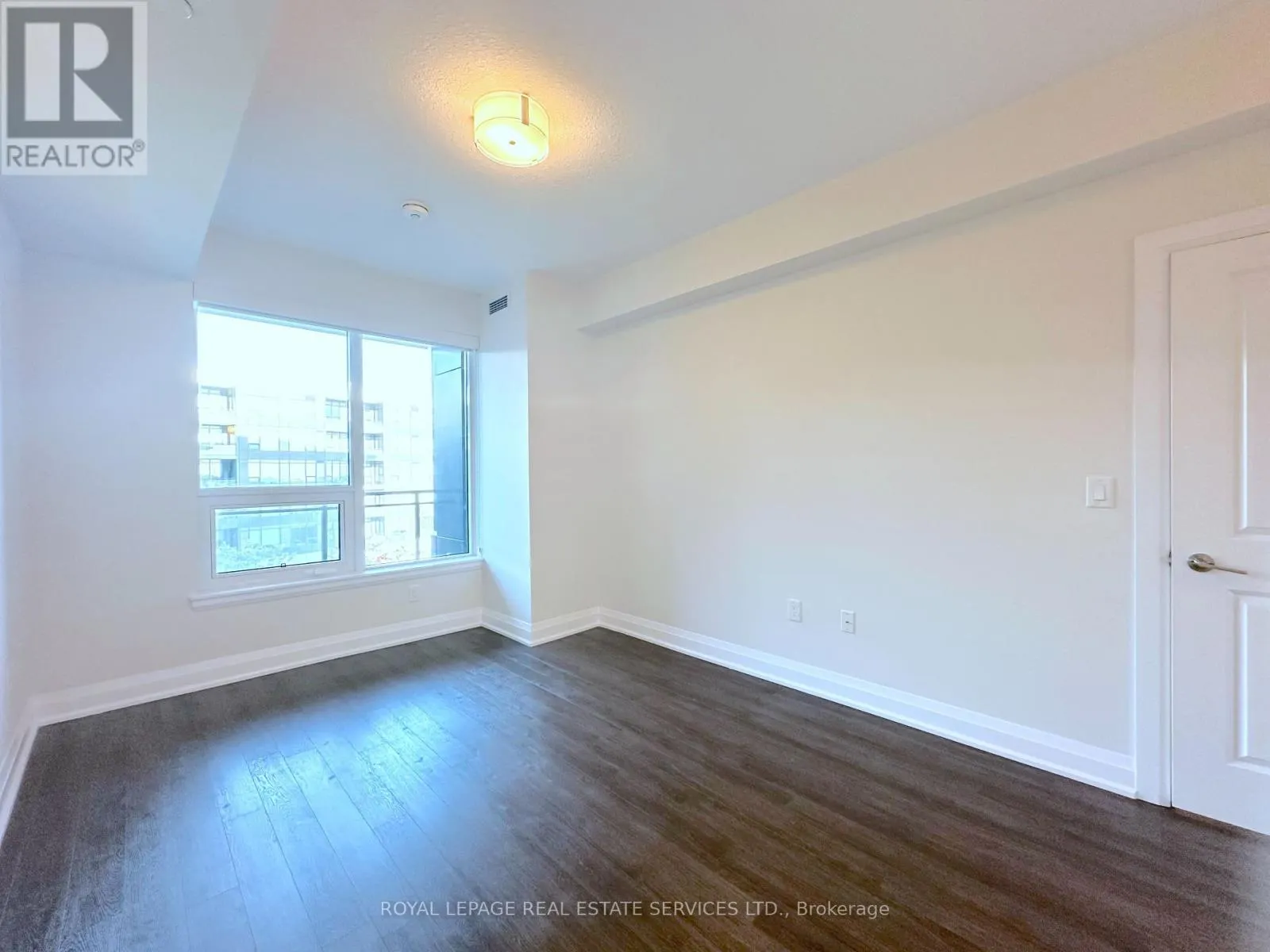503 - 2333 TAUNTON ROAD