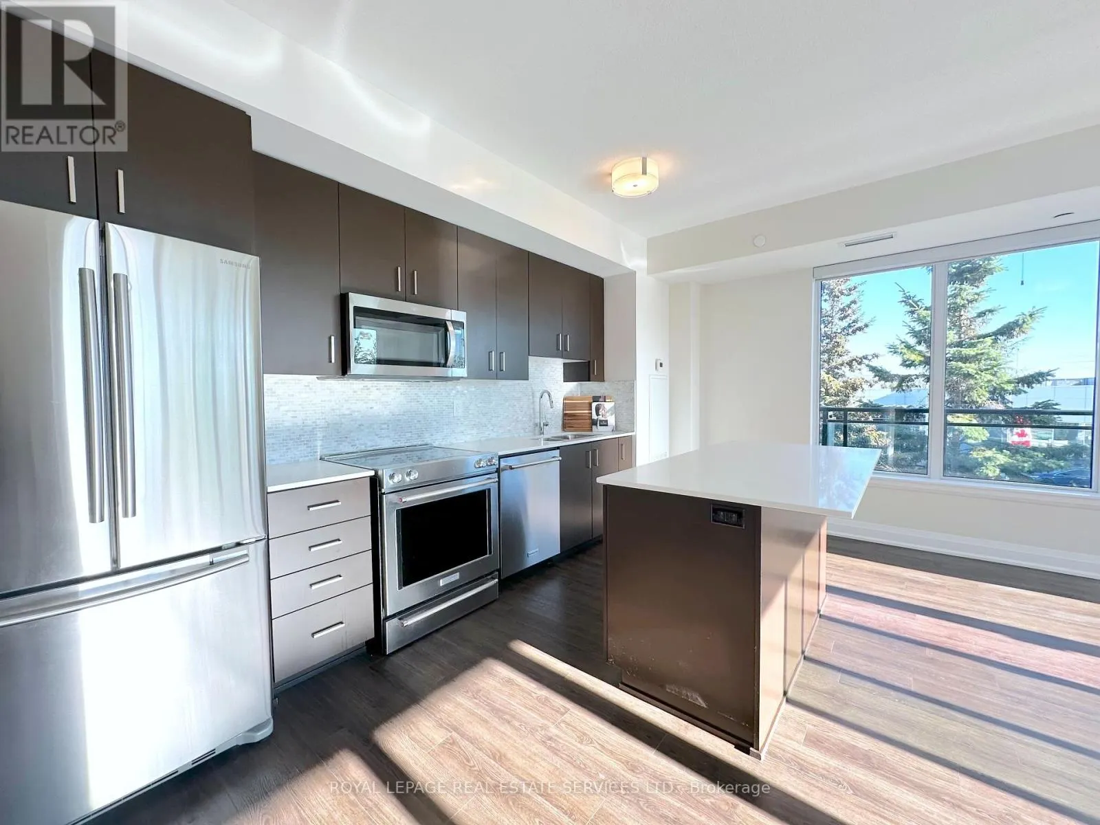 328 - 2333 TAUNTON ROAD