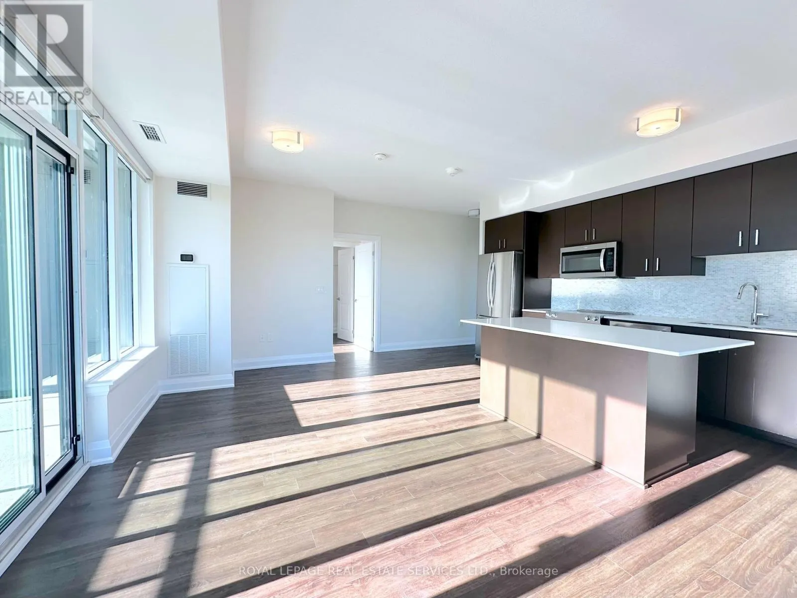 328 - 2333 TAUNTON ROAD