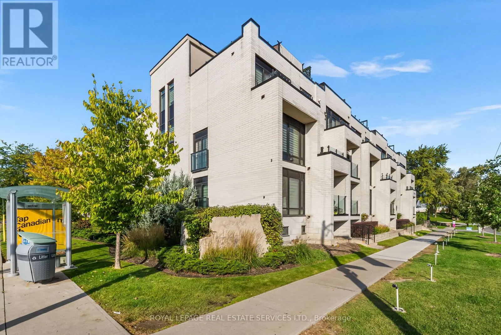 413 - 130 WIDDICOMBE HILL BOULEVARD